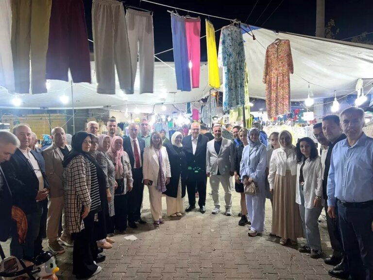 bilecikte panayirda ak parti heyeti vatandaslarla bulustu EGT6LKE2