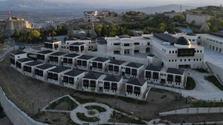 ordu buyuksehir belediyesinden diyanet akademisi merkezi icin 748 milyon liralik ihale zBKmjtgx