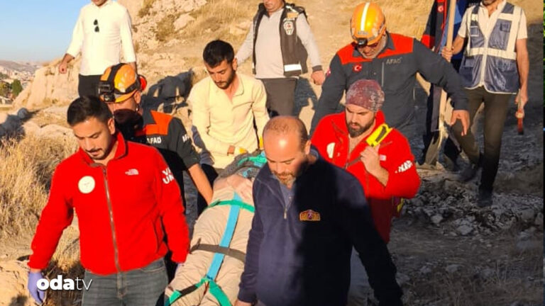 alman turist van kalesinden dustu Z22NXn8T