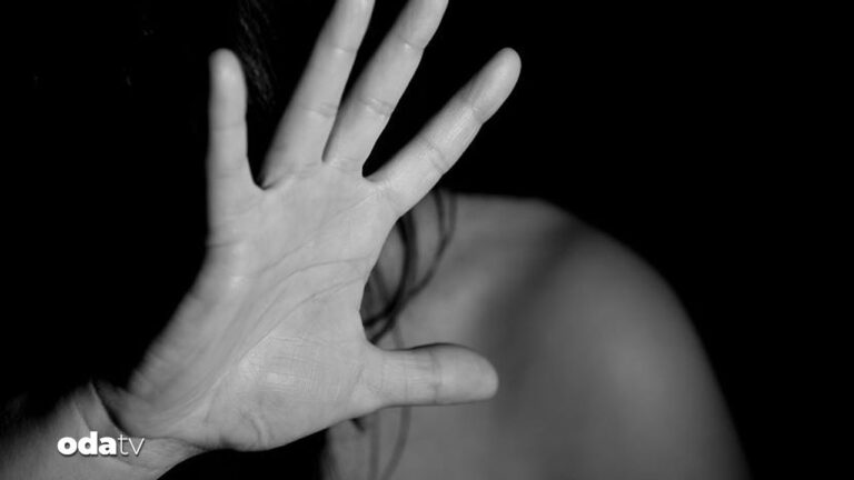 devlet tiyatrosunda alikoyma iddiasi 6v8aAgCb.jpg