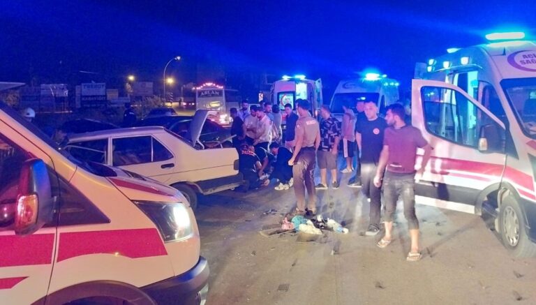 hatayda iki otomobil carpisti alti yarali stvQnLAF