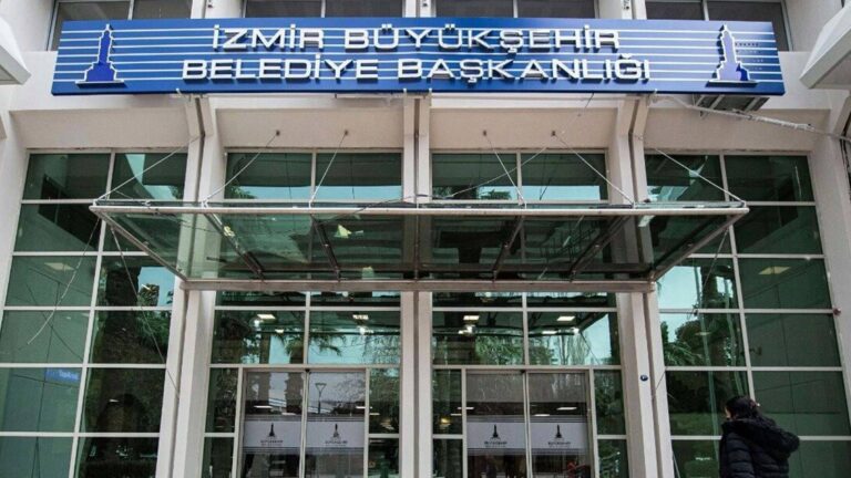 izbeton davasinda bassavciliktan aralarinda chp izmir il baskani aslanoglunun da bulundugu 2 kisinin tahliyesine itiraz G5arnElM.jpg