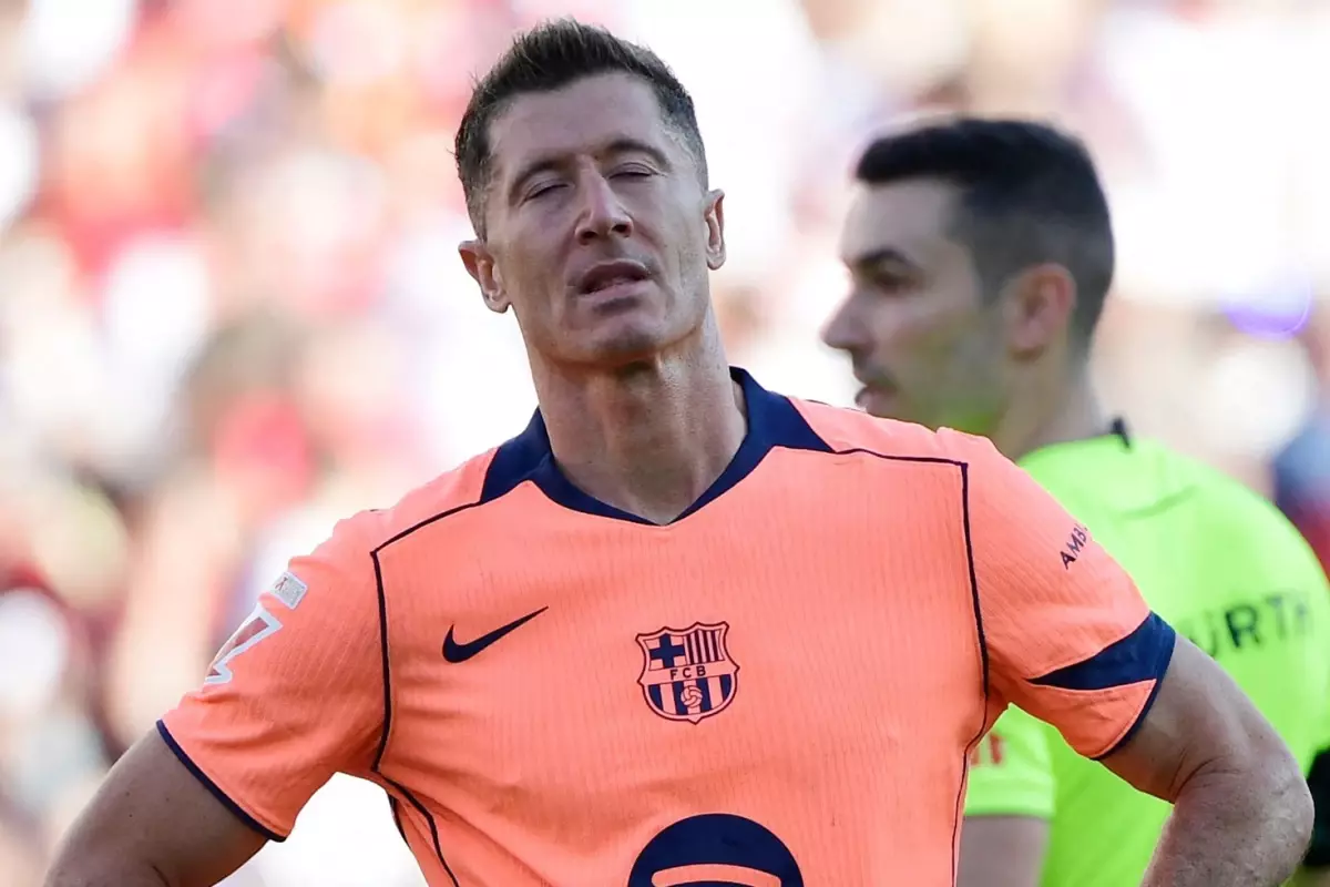 lewandowski penalti kacirdi barcelona 4 golle darmadagin oldu 3zWkB1HD