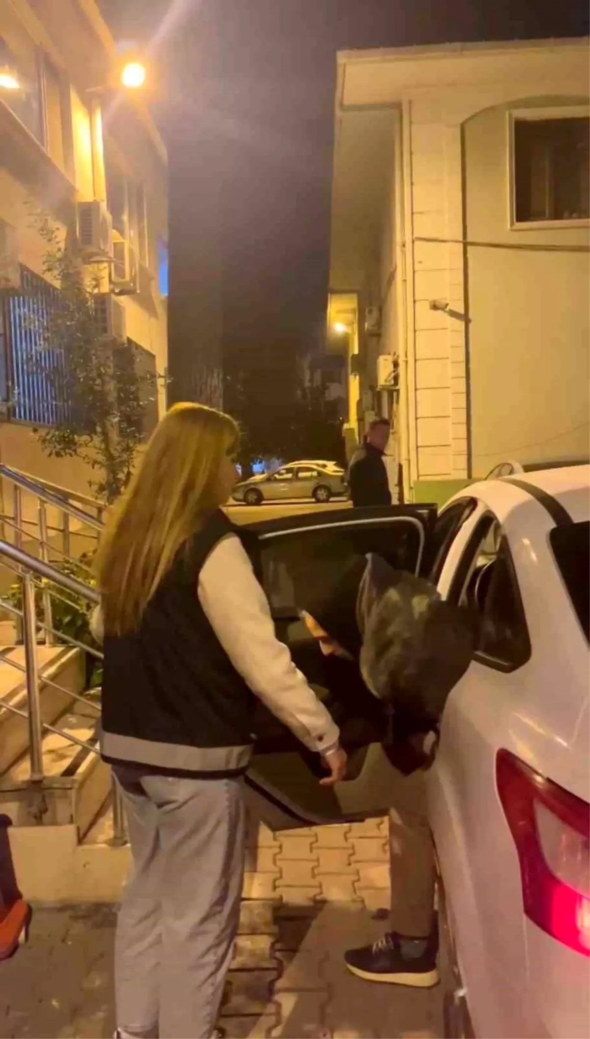 bursada kadin isletmeci musterilerin kimlik bilgileriyle kredi cekti gZJD4FcE.jpg