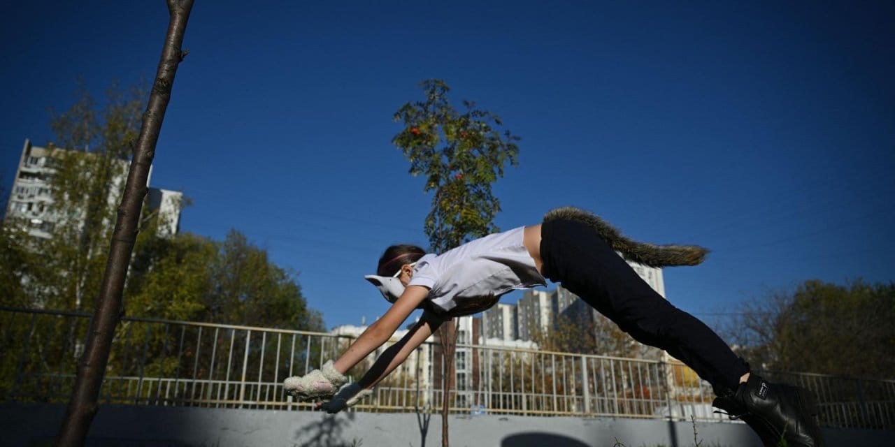 egzersiz kurallarini degistiren en cilgin trend bu akimin takipcileri bunun tum vucudu calistirdigini iddia ediyor eifRn3P1.jpg