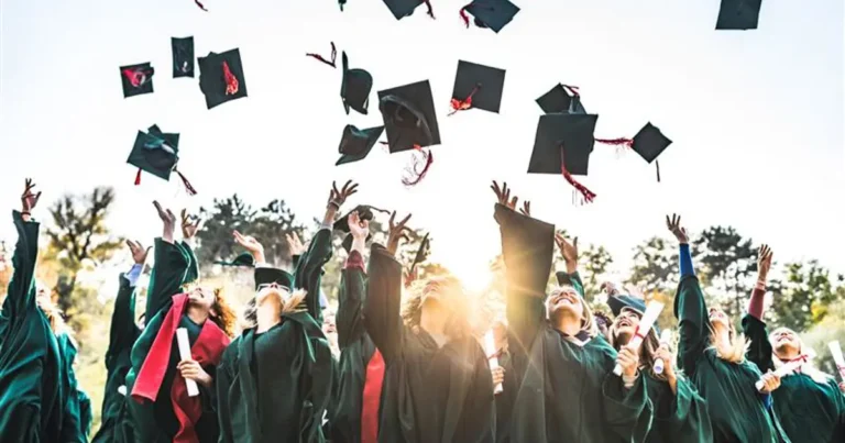 universitede-3-yilda-diploma-donemi-ayrintilar-belli-oldu-wb2AhC2U.webp