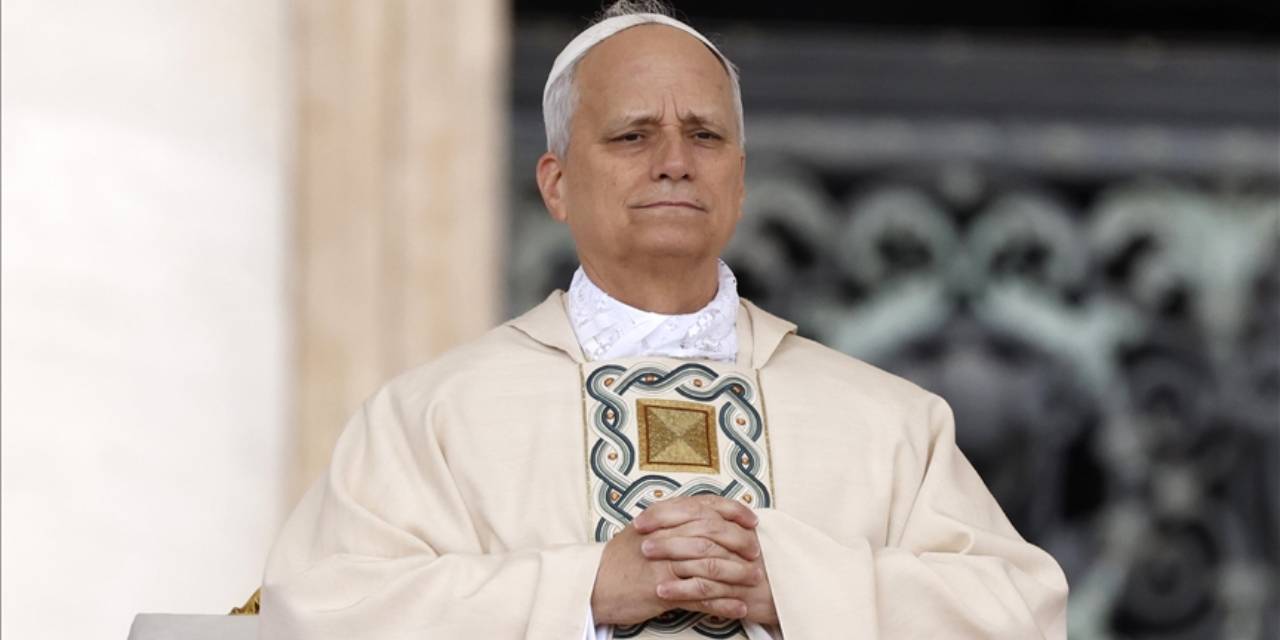 Papa Leo’dan Savaş Politikalarına Sert Eleştiri: Dünyayı Karartan Liderler