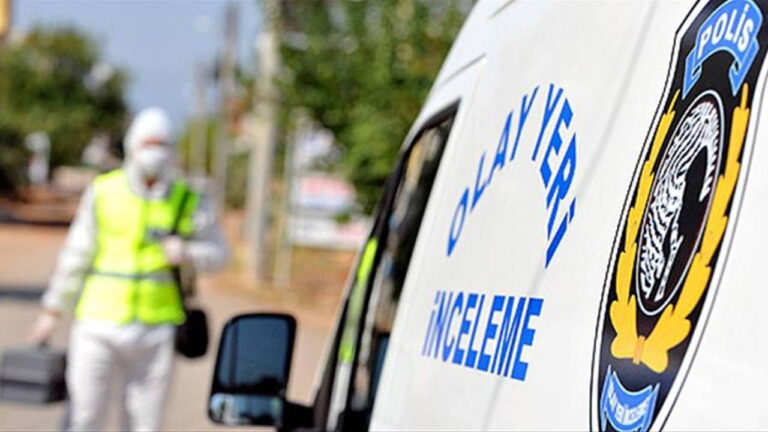 canakkalede-denizde-erkek-cesedi-bulundu-kimligi-tespit-edildi-v7V9Cb41