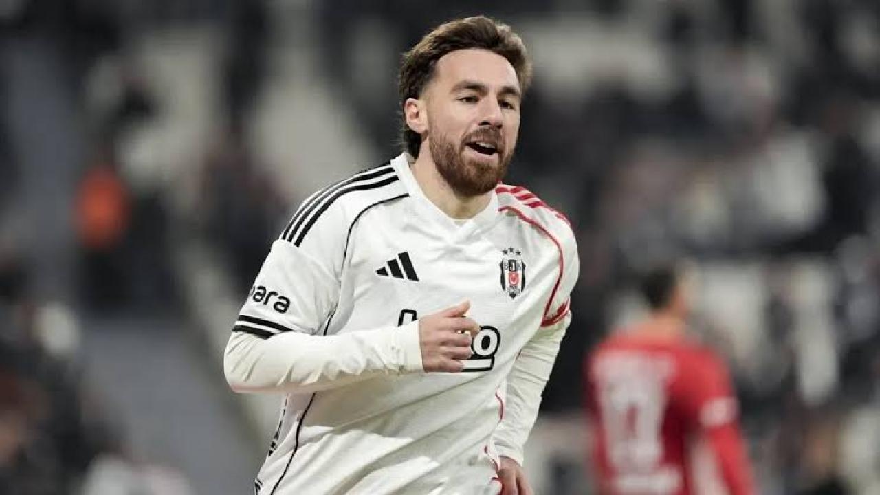 Besiktas ile anilan fenerbahceli milli futbolcu orkun kokcuyle paylasim yapti 4lSLbxCq