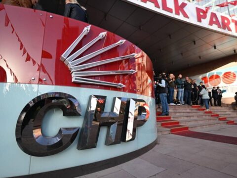 Chpde vekil savaslari kizisti ozgur ozelin hamlesine kilicdaroglundan karsi hamle zEtftLEl