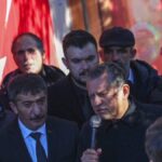 Karsta ilce belediyesi yeni parti icin istifa etti XgH9Omt9