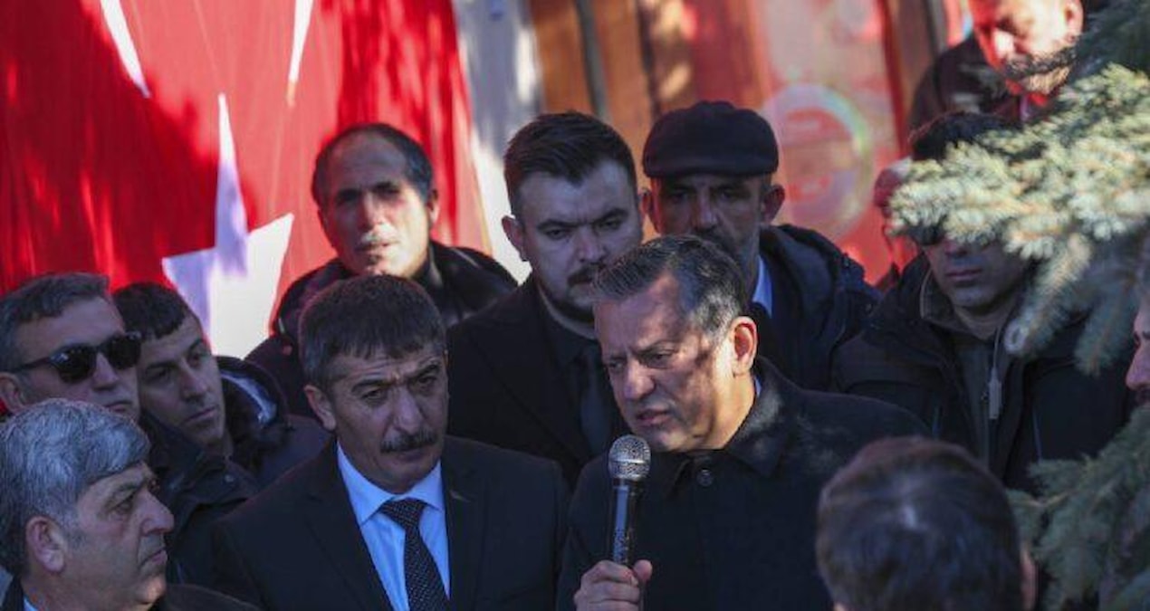 Karsta ilce belediyesi yeni parti icin istifa etti XgH9Omt9